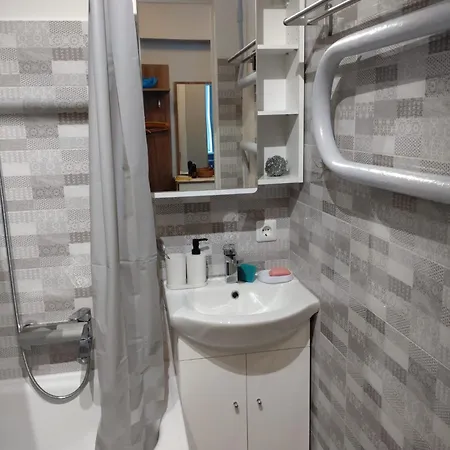 Saknes アパート リガ